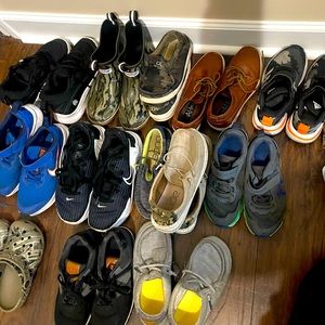 Boys shoe lot